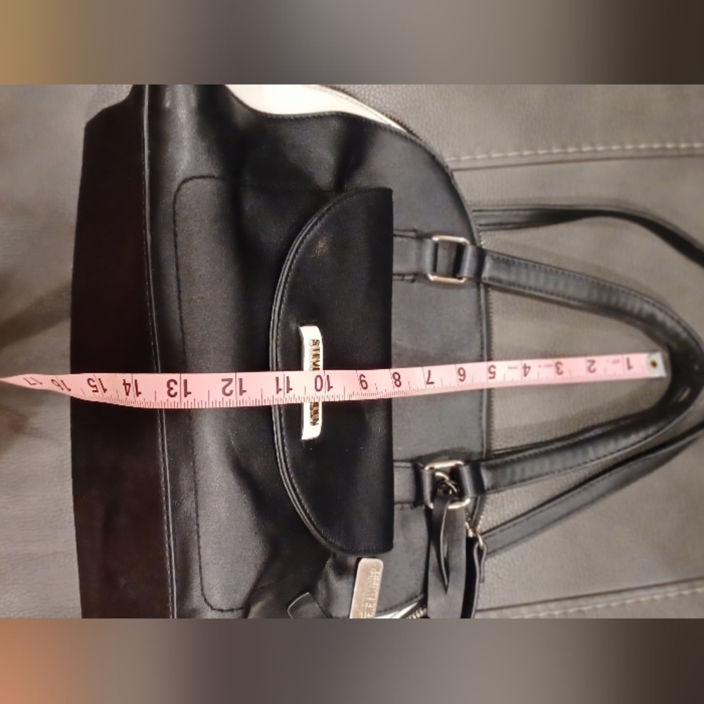 π£ππ 2 Purses/$15 πππ£ Steve Madden Black and White Purse - Picture 10 of 12